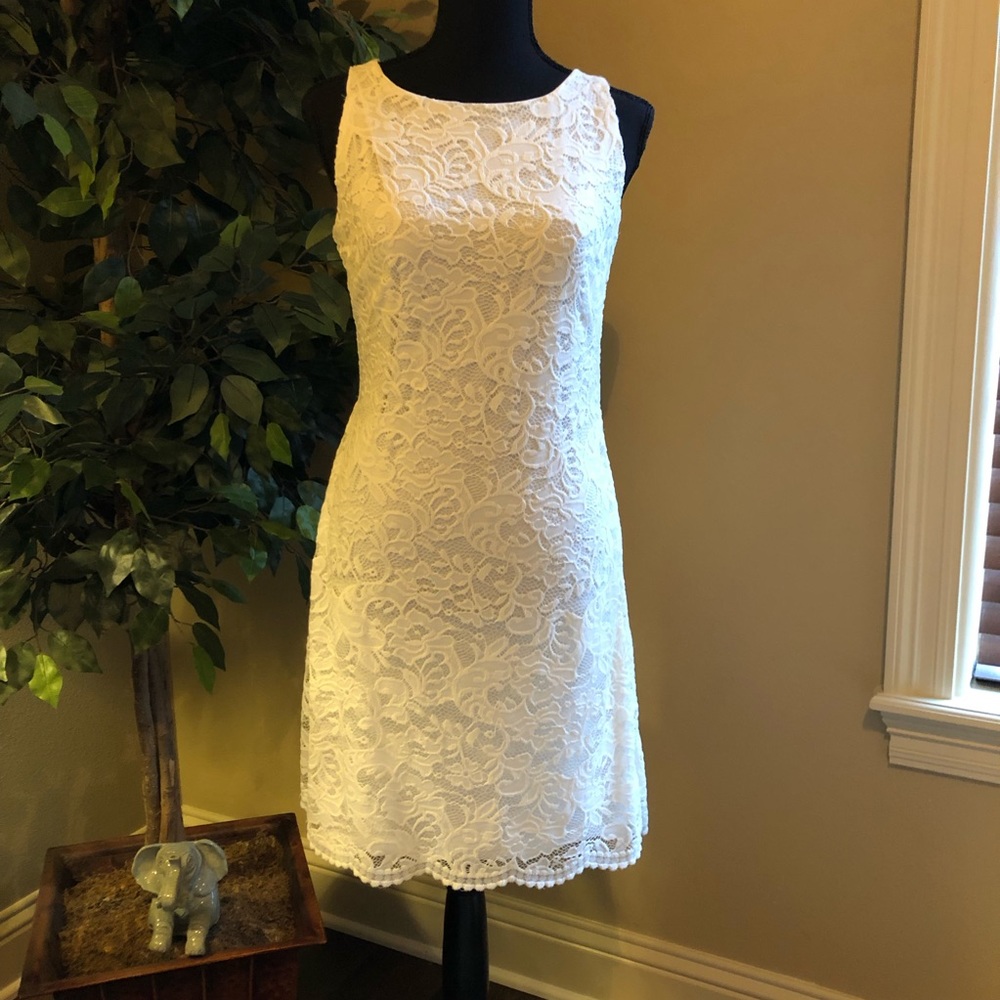 Simple pretty white